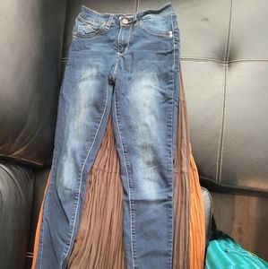 Size 5 Booty Lifting Skinny Jeans YMI dark wash high rise